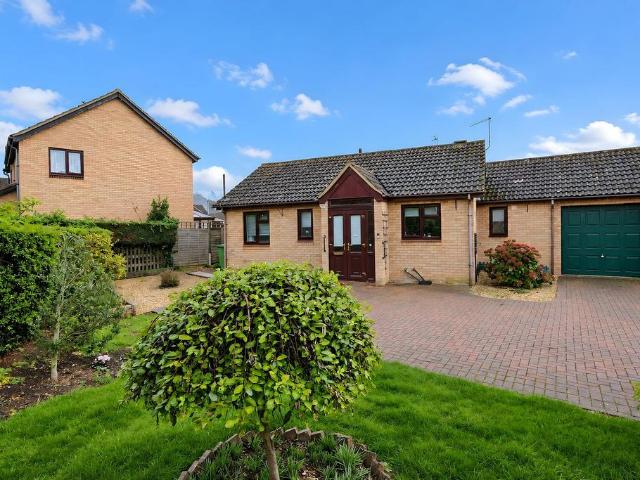 3 bedroom bungalow for sale