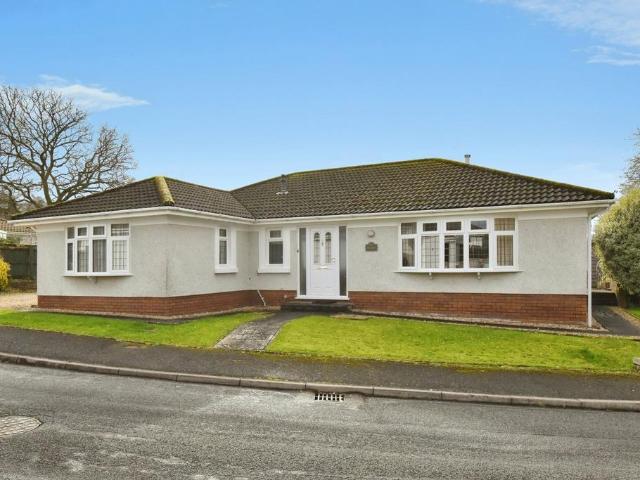 3 bedroom bungalow for sale