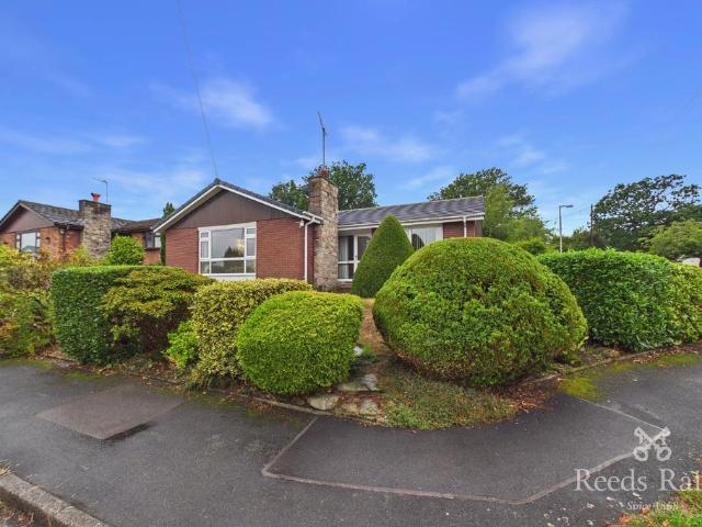 3 bedroom bungalow for sale