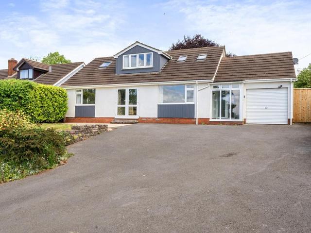3 bedroom bungalow for sale