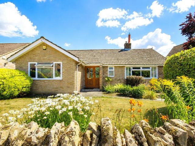 3 bedroom bungalow for sale