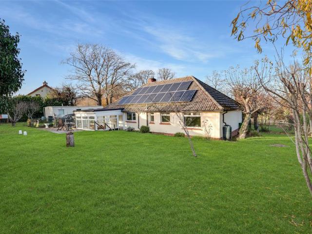 3 bedroom bungalow for sale