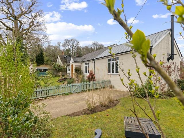 3 bedroom bungalow for sale