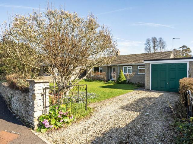 3 bedroom bungalow for sale