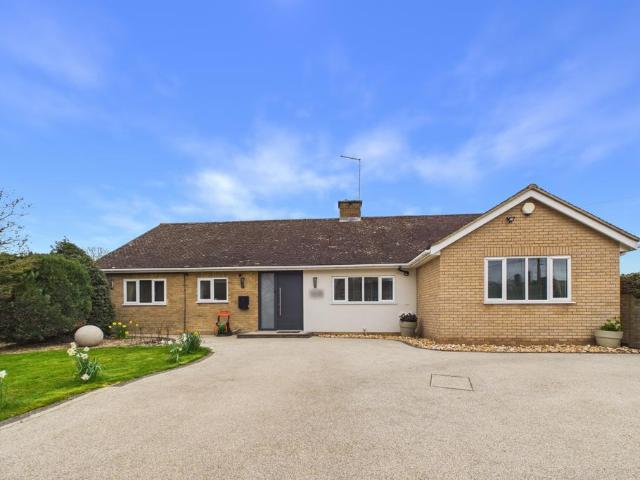 3 bedroom bungalow for sale