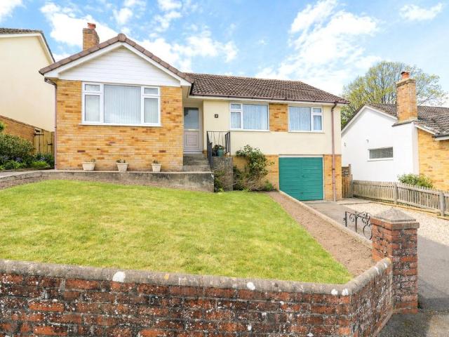 3 bedroom bungalow for sale
