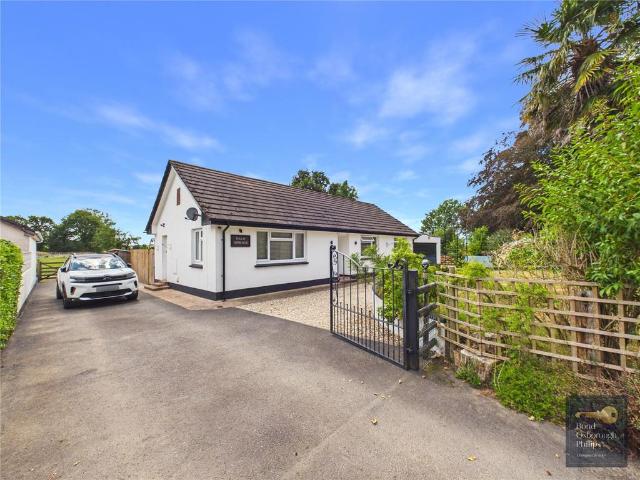 3 bedroom bungalow for sale