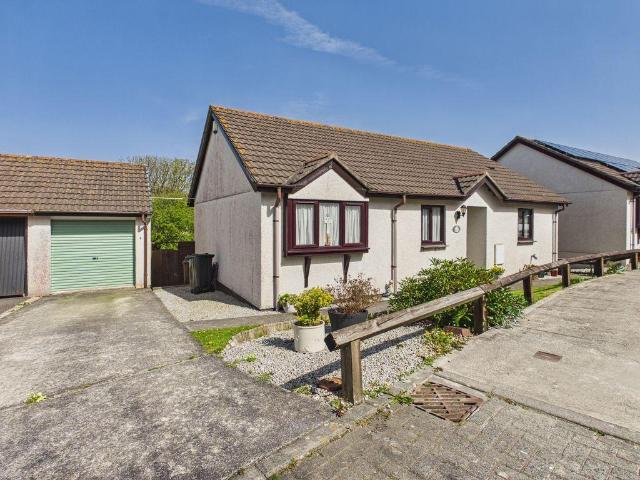 3 bedroom bungalow for sale