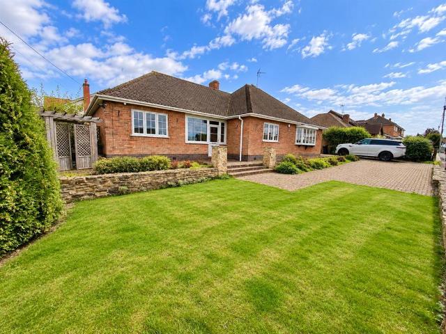 3 bedroom bungalow for sale