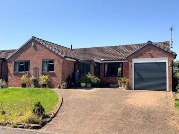 3 bedroom bungalow for sale