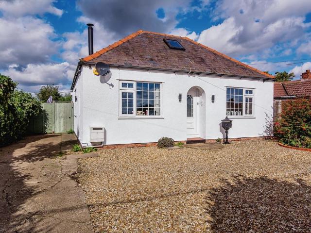 3 bedroom bungalow for sale