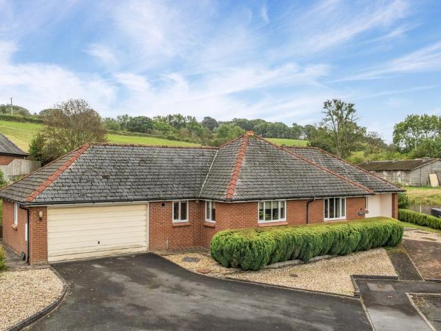 3 bedroom bungalow for sale