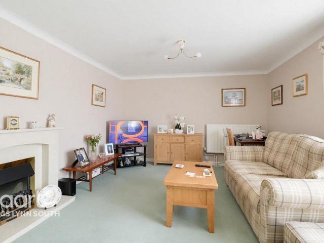 3 bedroom bungalow for sale