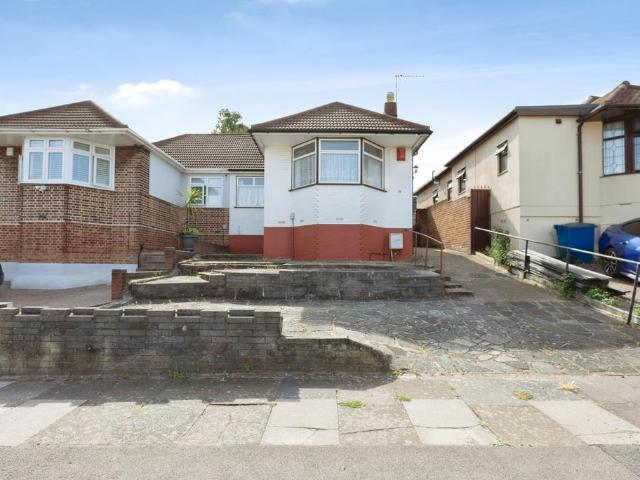 3 bedroom bungalow for sale