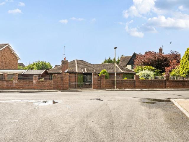 3 bedroom bungalow for sale