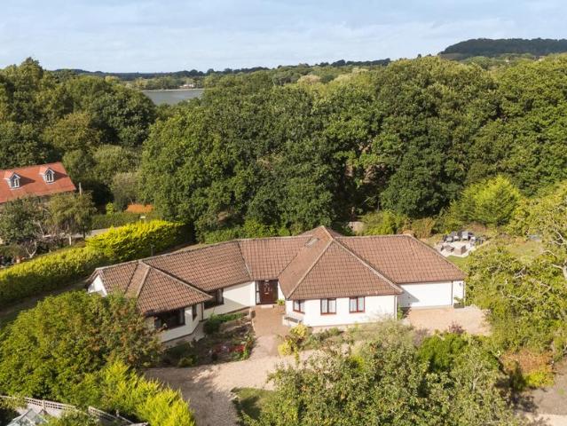 3 bedroom bungalow for sale