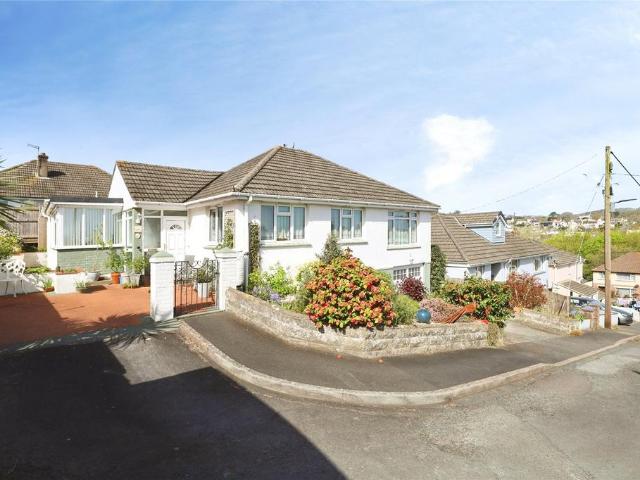 3 bedroom bungalow for sale