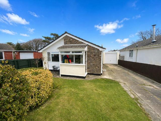 3 bedroom bungalow for sale