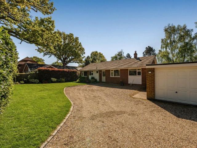 3 bedroom bungalow for sale