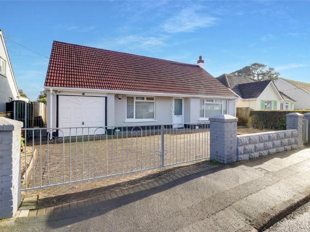 3 bedroom bungalow for sale