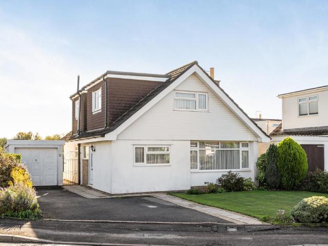 3 bedroom bungalow for sale