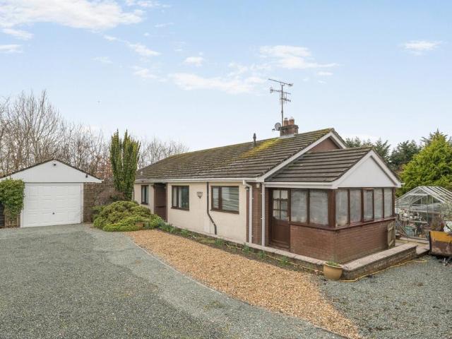 3 bedroom bungalow for sale