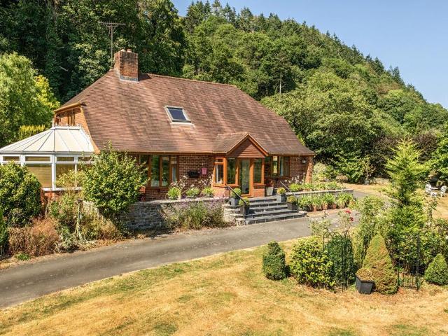 3 bedroom bungalow for sale