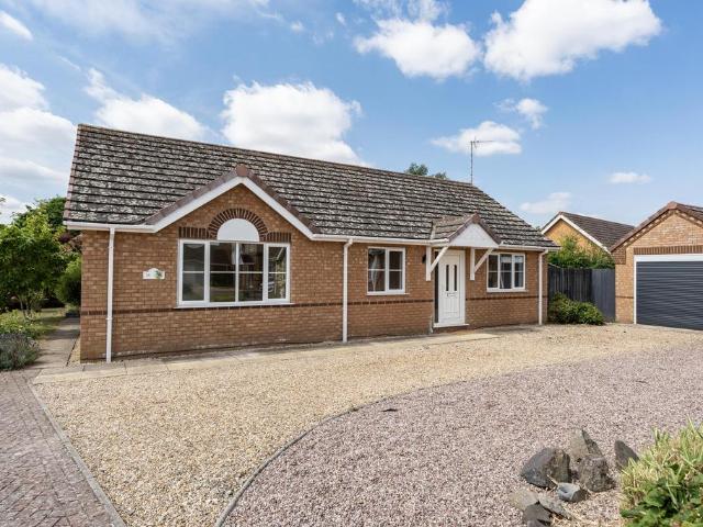 3 bedroom bungalow for sale