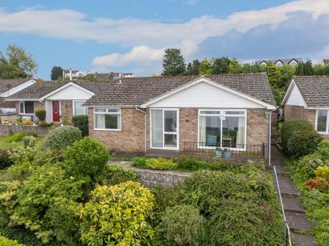 3 bedroom bungalow for sale
