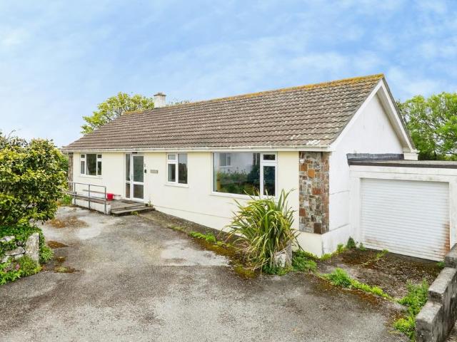 3 bedroom bungalow for sale