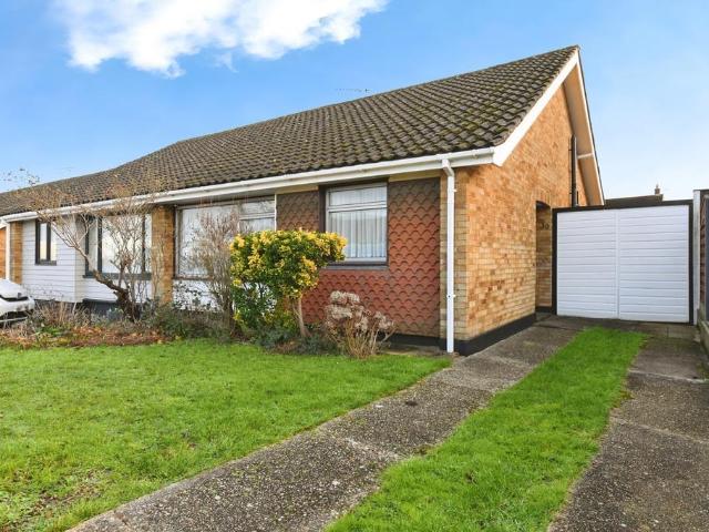 3 bedroom bungalow for sale