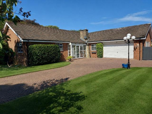 3 bedroom bungalow for sale