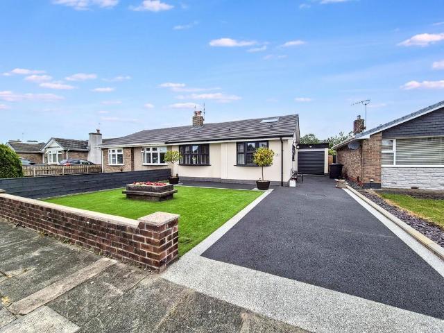 3 bedroom bungalow for sale