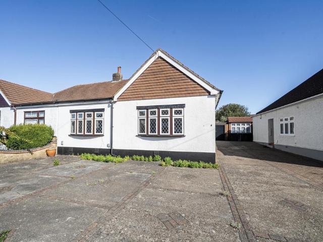 3 bedroom bungalow for sale
