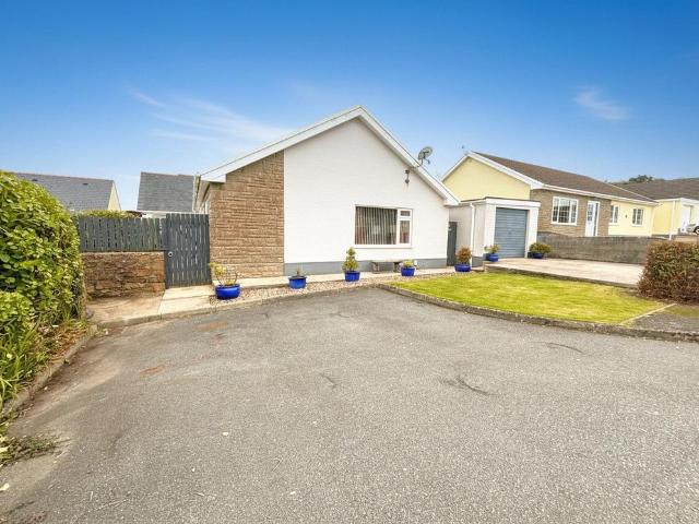 3 bedroom bungalow for sale