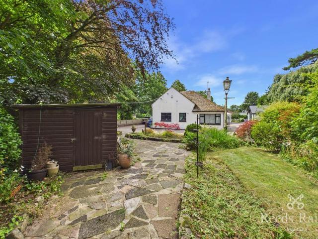 3 bedroom bungalow for sale