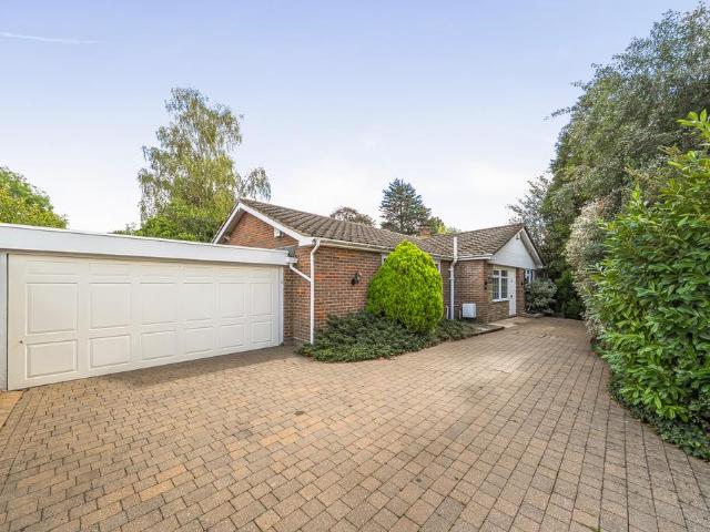 3 bedroom bungalow for sale