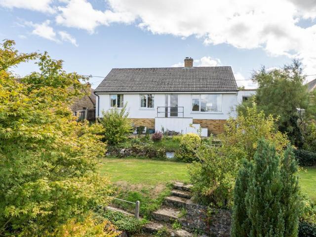 3 bedroom bungalow for sale