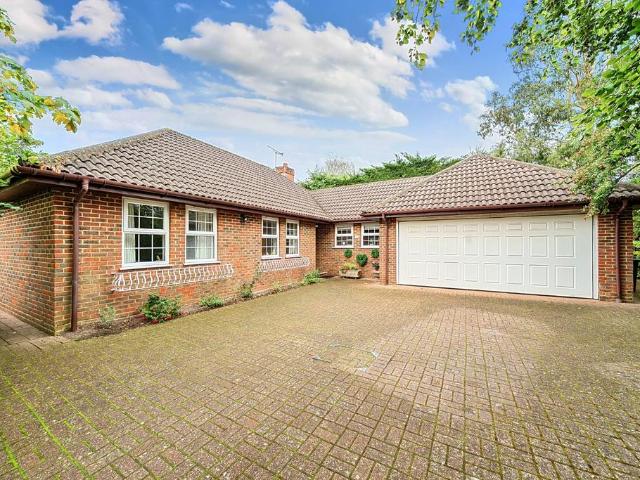 3 bedroom bungalow for sale