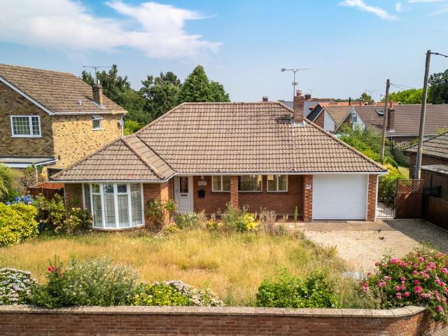 2 bedroom bungalow for sale