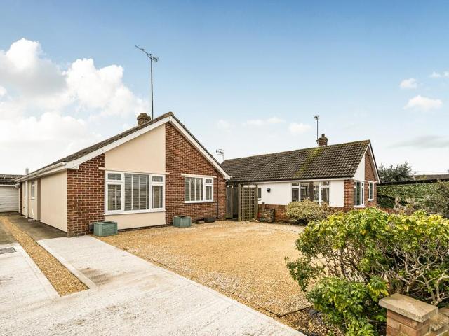 3 bedroom bungalow for sale