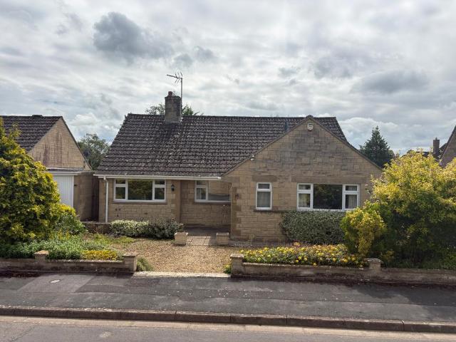 3 bedroom bungalow for sale