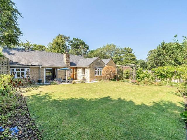 3 bedroom bungalow for sale