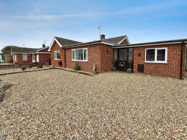3 bedroom bungalow for sale