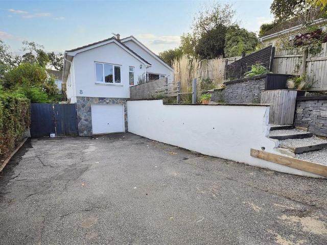 3 bedroom bungalow for sale