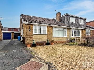 High Crompton, Shaw and Crompton, OL2, Bradford and West Yorkshire, North England