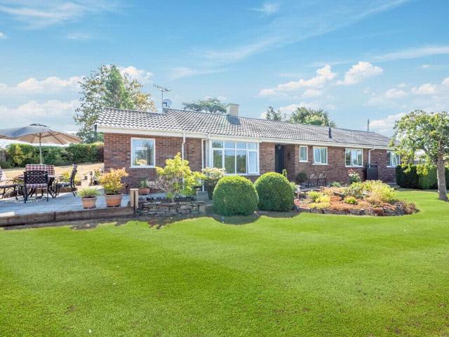 3 bedroom bungalow for sale