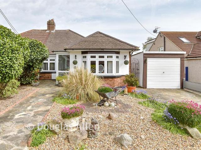 3 bedroom semi detached bungalow for sale