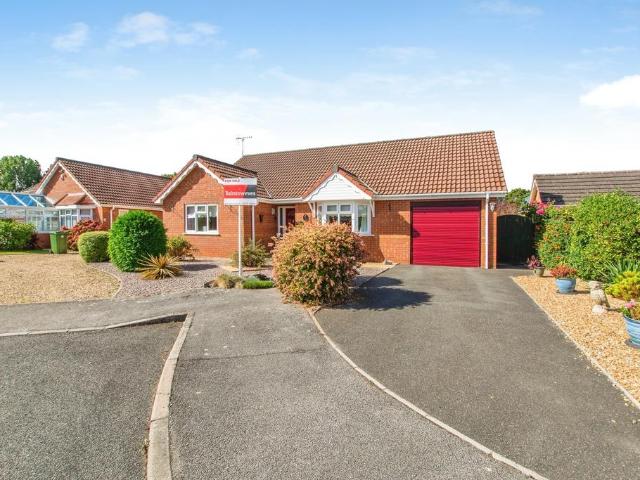 3 bedroom bungalow for sale