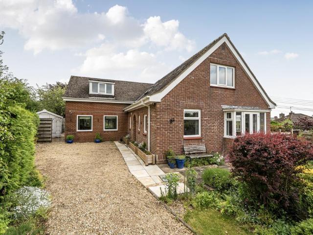 3 bedroom bungalow for sale